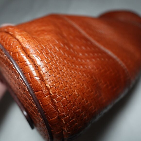 Manu Atelier Cylinder Bag - Picture 13 of 16